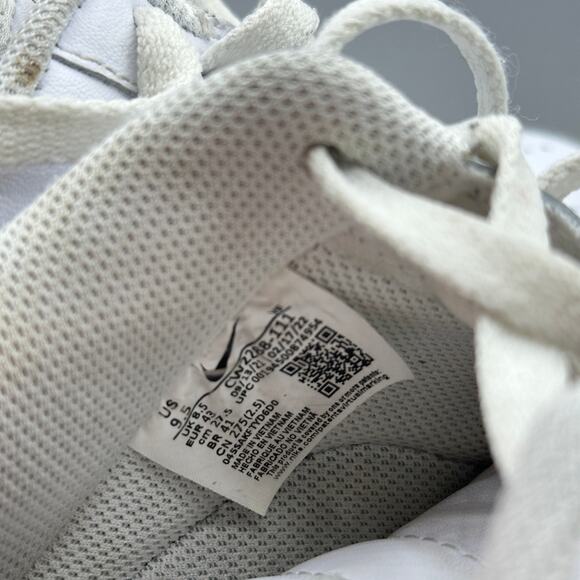 NIKE Air Force 1 '07 White Sz Men's 9.5 Women's 11 - Picture 6 of 7